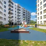 Bright With Parking & Garden By Renters Appartement